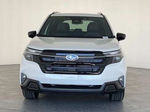 New 2026 Subaru Forester Touring AWD/4WD image 10