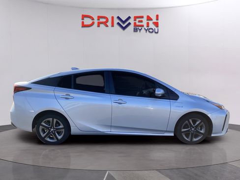 Used 2019 Toyota Prius Limited image 6