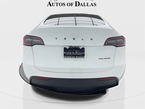Used 2023 Tesla Model Y Long Range image 11