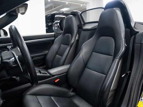 Used 2016 Porsche Boxster GTS image 17