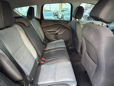 Used 2017 Ford Escape S image 32