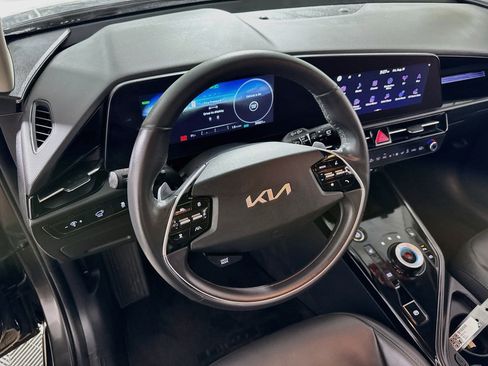 Used 2024 Kia Niro Wind FWD image 22