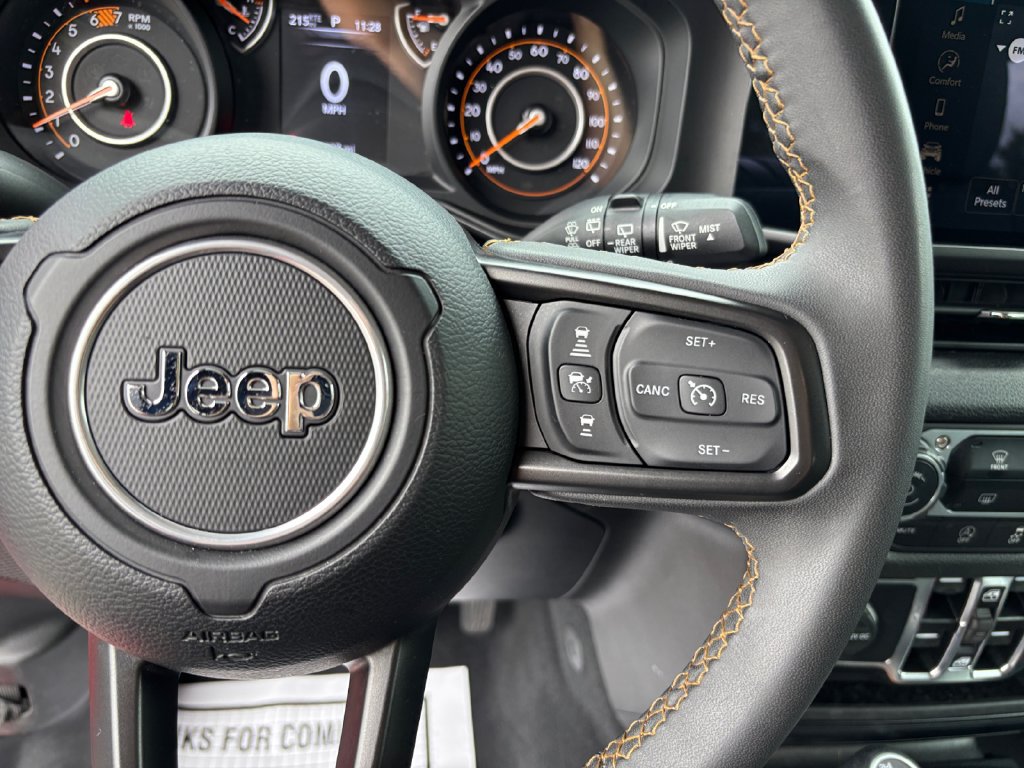 Used 2024 Jeep Wrangler Unlimited Sport AWD/4WD image 20
