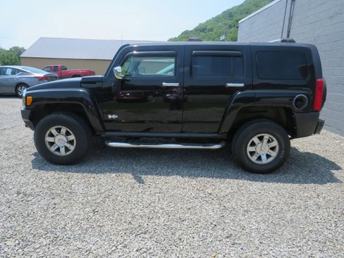 Used 2010 HUMMER H3 Alpha image 4