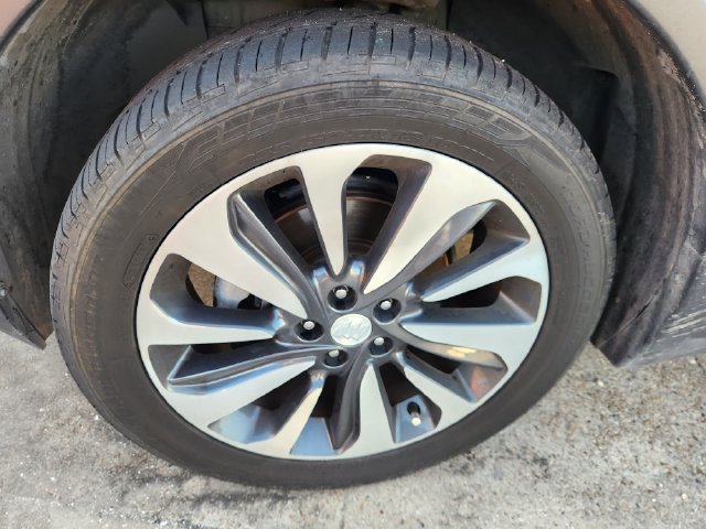 Used 2021 Buick Encore Preferred AWD/4WD image 10