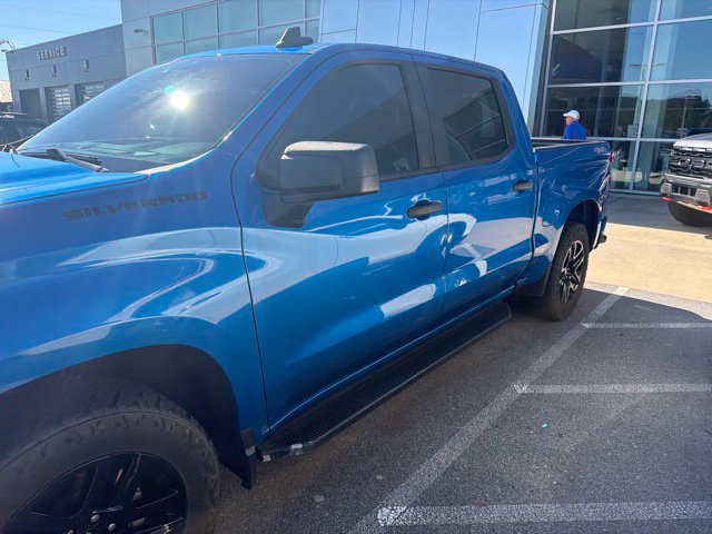 Used 2022 Chevrolet Silverado 1500 Custom w/ LPO, Dark Essentials Package AWD/4WD image 7