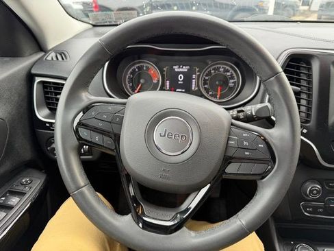 Used 2020 Jeep Cherokee Latitude Plus image 15