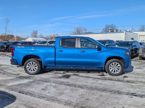 Certified 2022 Chevrolet Silverado 1500 Custom w/ LPO, Dark Essentials Package image 7