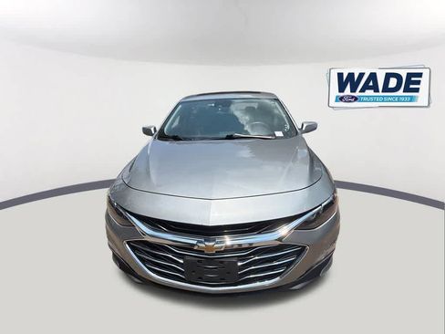 Used 2024 Chevrolet Malibu LT FWD image 2