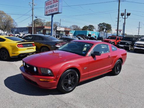 Used 2008 Ford Mustang GT Premium RWD image 10
