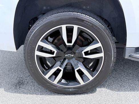 Used 2018 Chevrolet Tahoe Premier w/ RST 6.2L Performance Edition RWD image 40