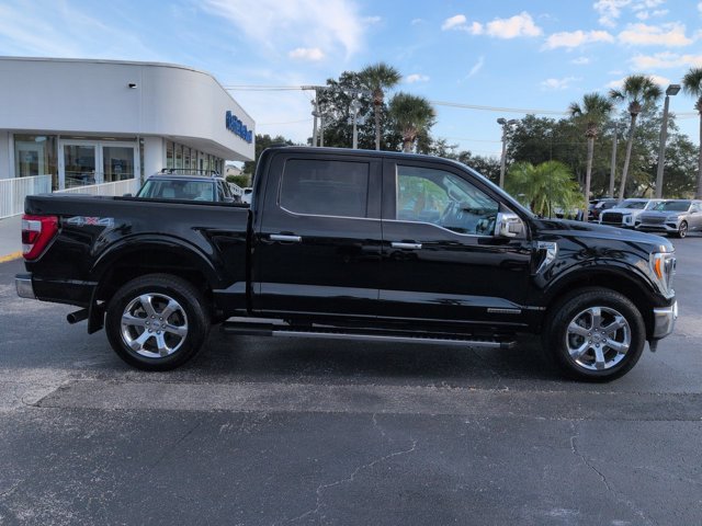 Used 2021 Ford F150 Lariat w/ Equipment Group 502A High AWD/4WD image 3