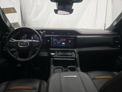 Used 2024 GMC Sierra 2500 AT4 w/ AT4 Premium Plus Package AWD/4WD image 13