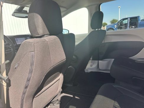 Used 2024 Chrysler Voyager LX FWD image 19