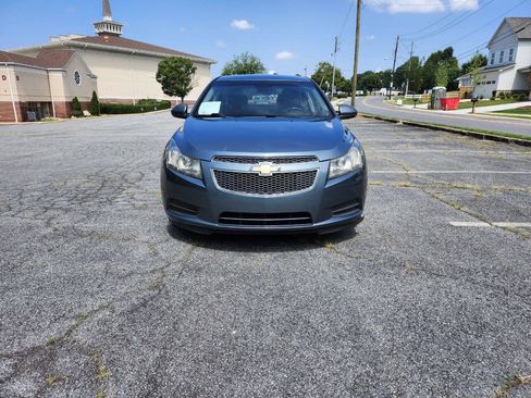 Used 2012 Chevrolet Cruze LT FWD image 2