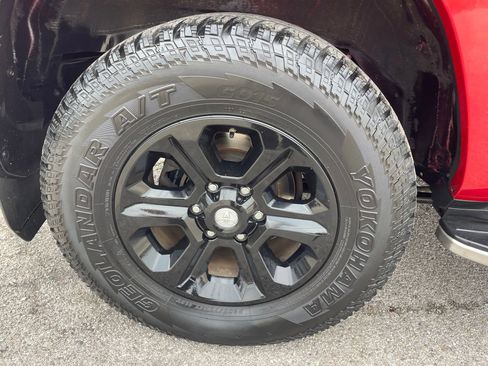 Used 2020 Toyota 4Runner SR5 Premium image 6