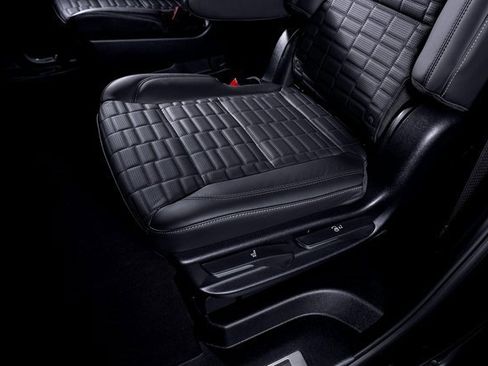 Used 2025 Cadillac Escalade V image 46