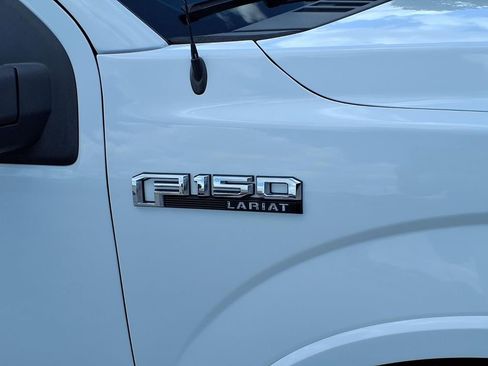Used 2019 Ford F150 Lariat image 11