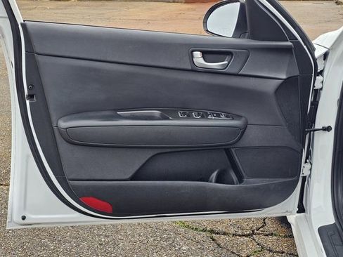 Used 2017 Kia Optima LX image 13