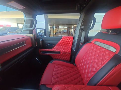 Used 2025 GMC Hummer EV 3X w/ Extreme Off-Road Package image 26
