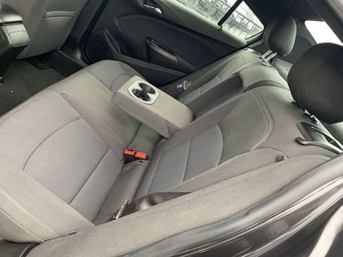 Used 2017 Chevrolet Cruze LT w/ Convenience Package image 10