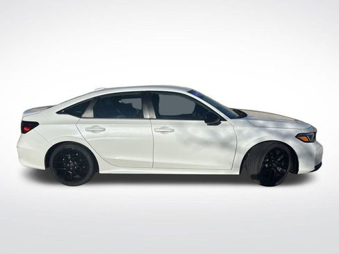 Used 2025 Honda Civic Sport image 2