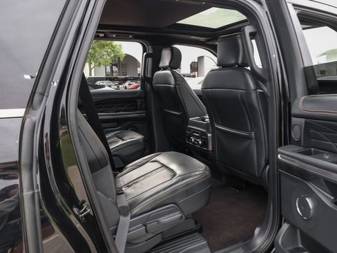 Used 2023 Ford Expedition Max Platinum AWD/4WD image 48