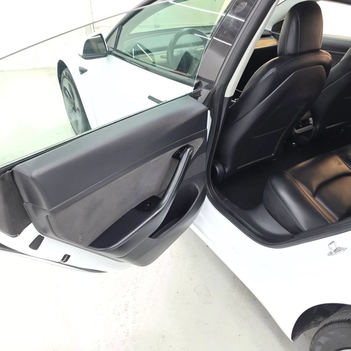 Used 2020 Tesla Model 3 RWD image 30