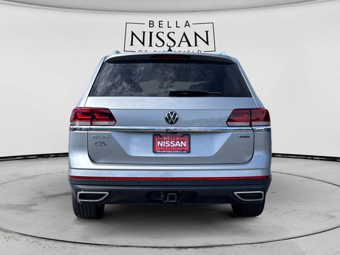 Used 2023 Volkswagen Atlas SEL AWD/4WD image 4