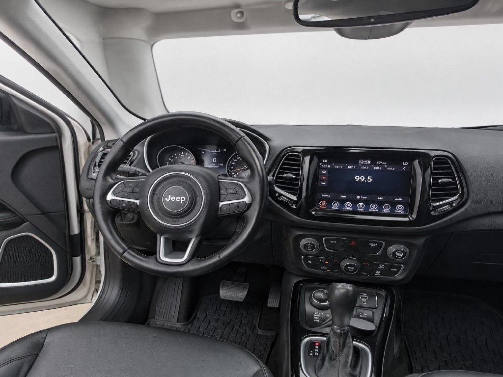 Used 2020 Jeep Compass Limited AWD/4WD image 32