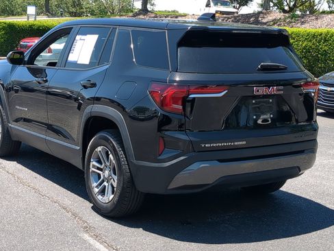 Used 2026 GMC Terrain Elevation AWD/4WD image 8