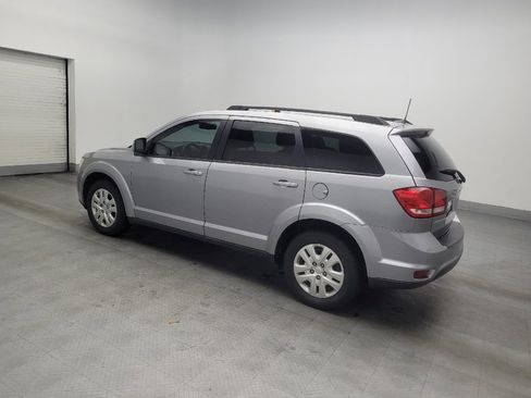 Used 2019 Dodge Journey SE w/ Premium Group image 3