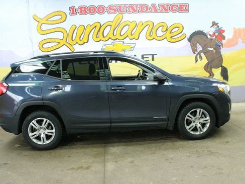 Used 2019 GMC Terrain SLE image 1