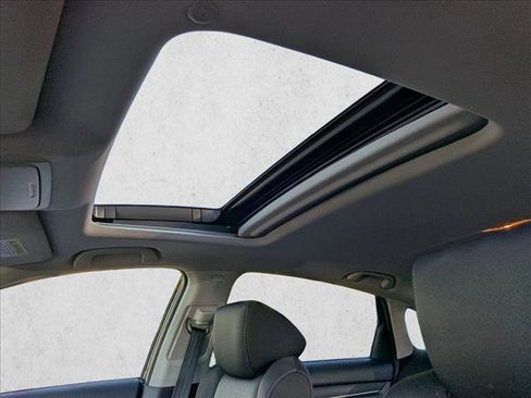 Used 2018 Honda Accord EX image 15