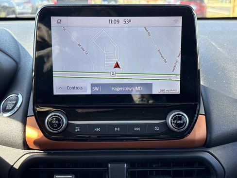 Used 2021 Ford EcoSport SE w/ SE Convenience Package image 10