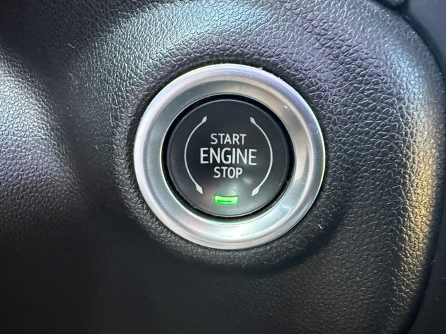 Used 2021 Chevrolet Silverado 1500 RST AWD/4WD image 32