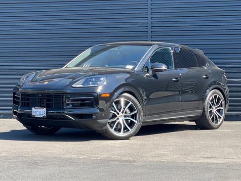 Certified 2026 Porsche Cayenne Coupe AWD/4WD image 1