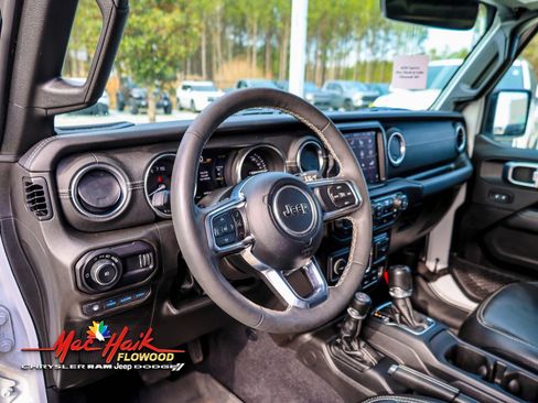 Used 2023 Jeep Wrangler Unlimited Sahara w/ Cold Weather Group image 20