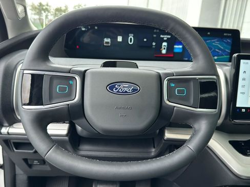 New 2025 Ford Expedition Max Active image 25