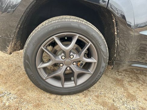 Used 2020 Jeep Grand Cherokee Limited X image 4