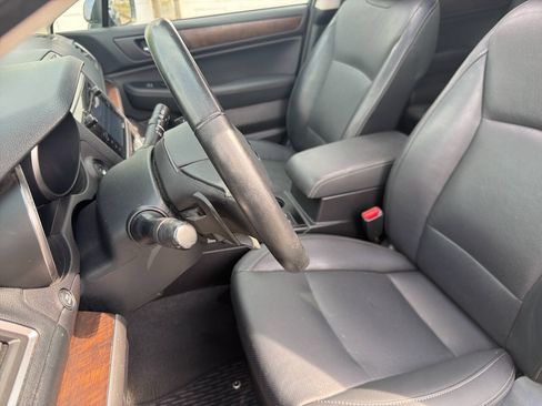 Used 2017 Subaru Outback 2.5i Limited AWD/4WD image 16