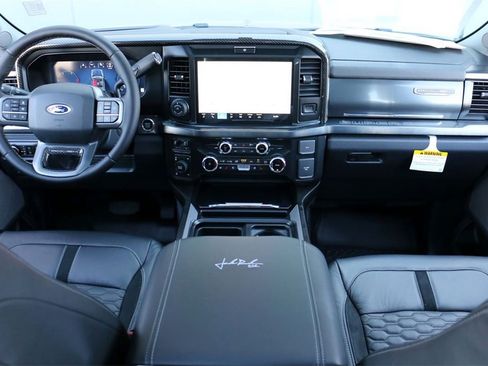 New 2026 Ford F250 Lariat w/ Black Appearance Package image 29