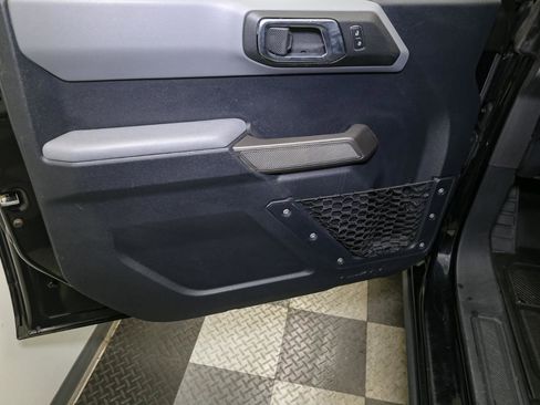Used 2023 Ford Bronco Black Diamond AWD/4WD image 41