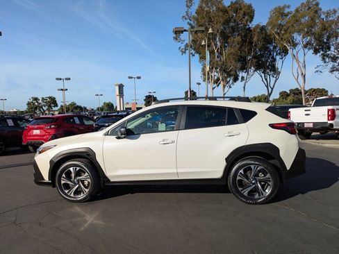 Used 2024 Subaru Crosstrek 2.0i Premium w/ Popular Package #4 image 8