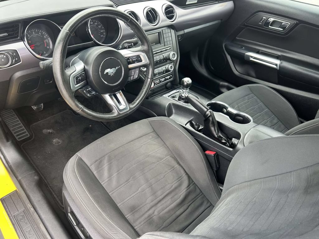 Used 2015 Ford Mustang GT RWD image 21