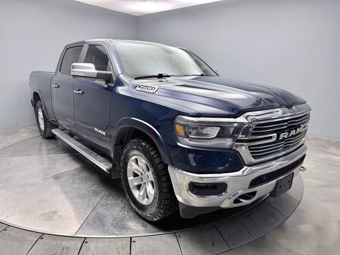 Used 2020 RAM 1500 Laramie AWD/4WD image 3