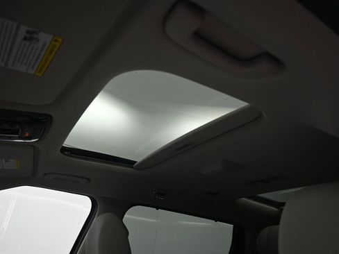 New 2026 Kia Carnival SX Prestige FWD image 30