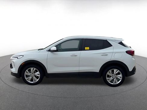 Used 2025 Buick Encore GX Preferred FWD image 10