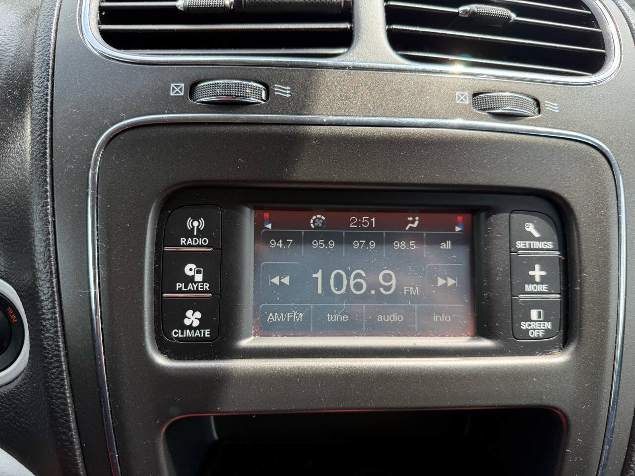 Used 2017 Dodge Journey SE w/ Flexible Seating Group FWD image 28
