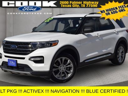 Certified 2022 Ford Explorer XLT w/ Equipment Group 202A